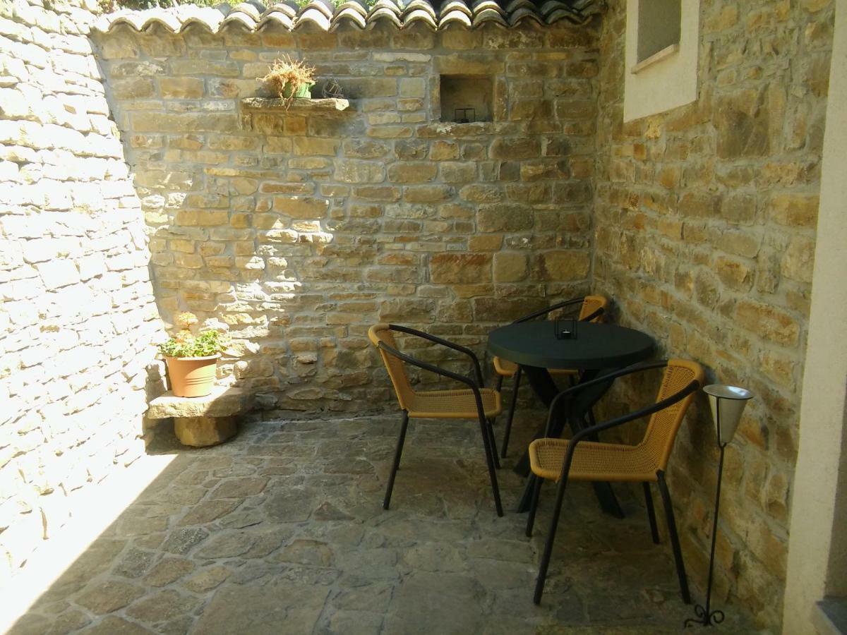 Apartment Staleta Tartuf Livade Екстер'єр фото